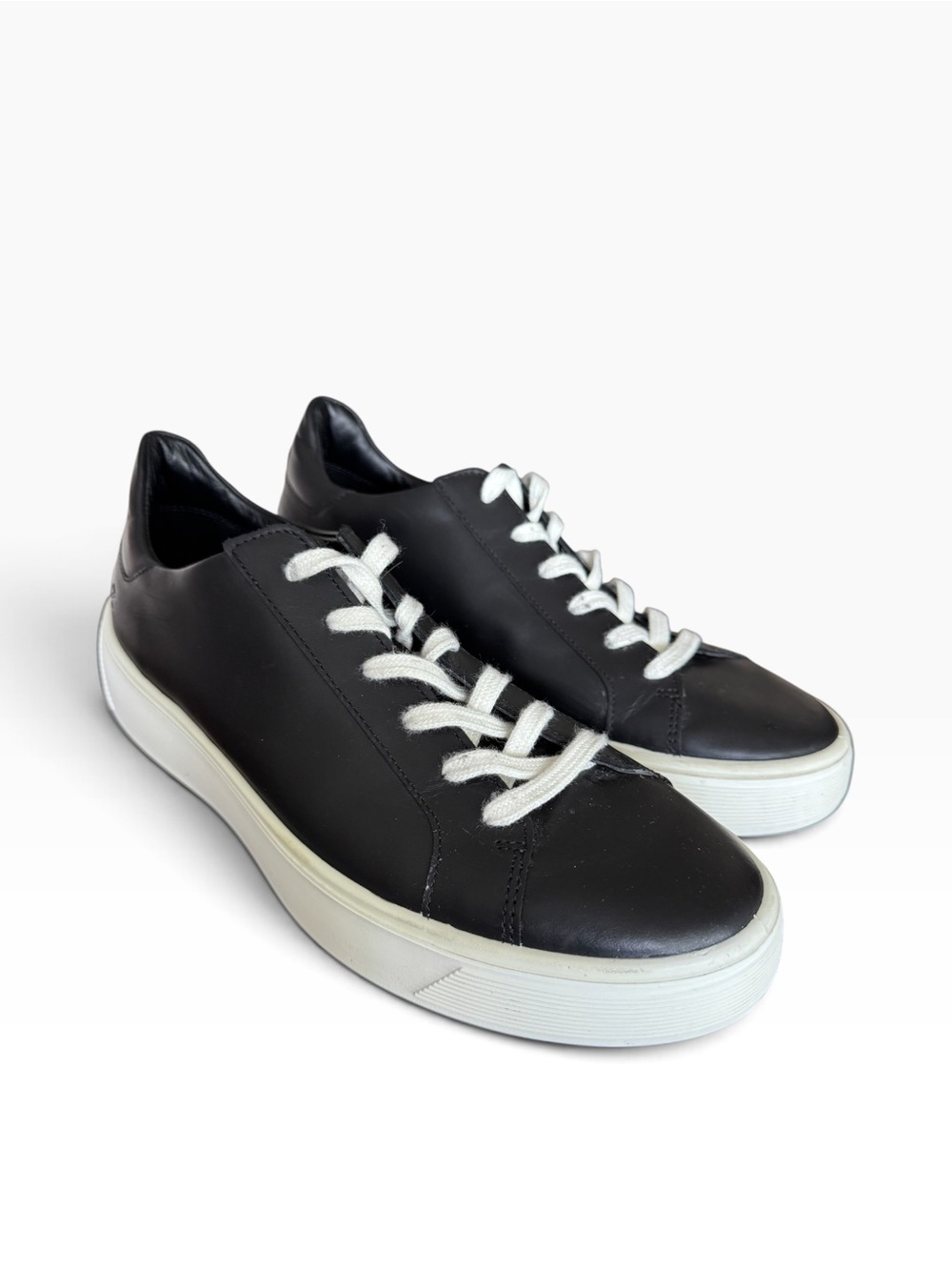 Ecco Black Leather Low-Top Sneakers with White Soles and Laces